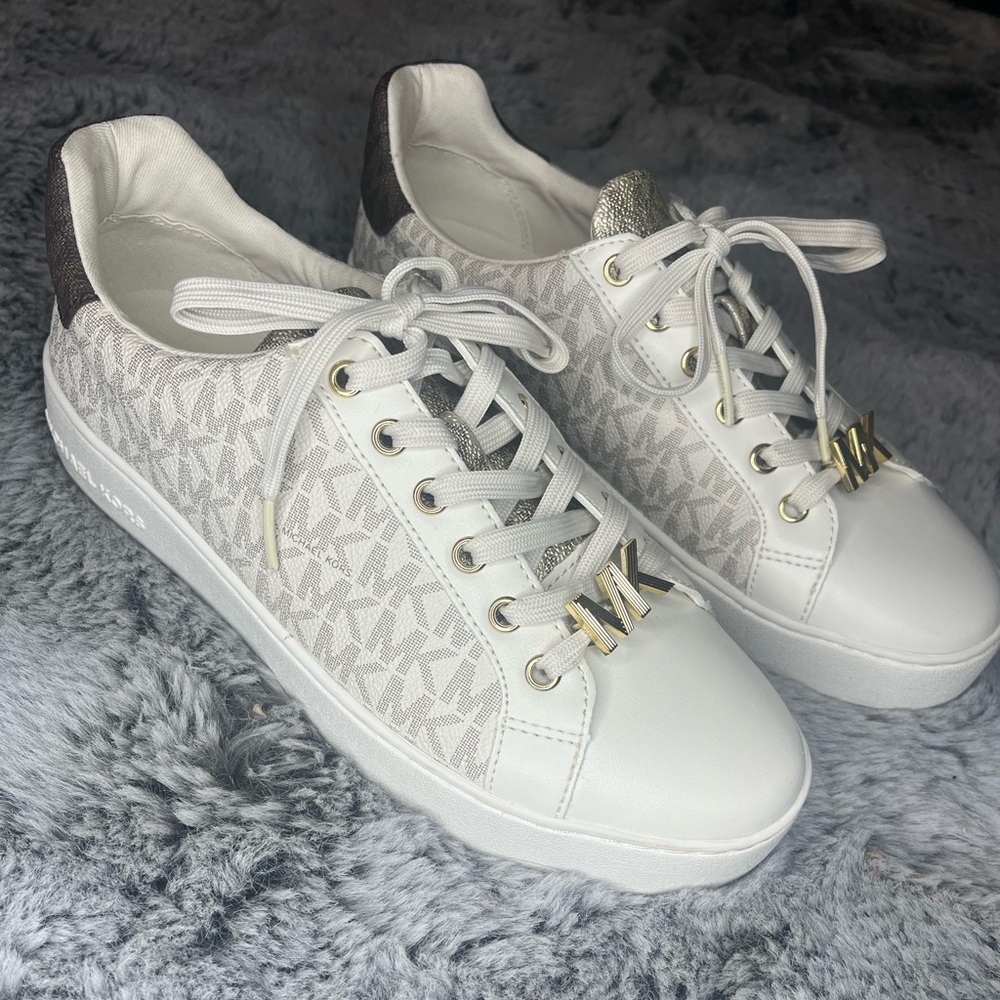 #2 Michael Kors Shoes